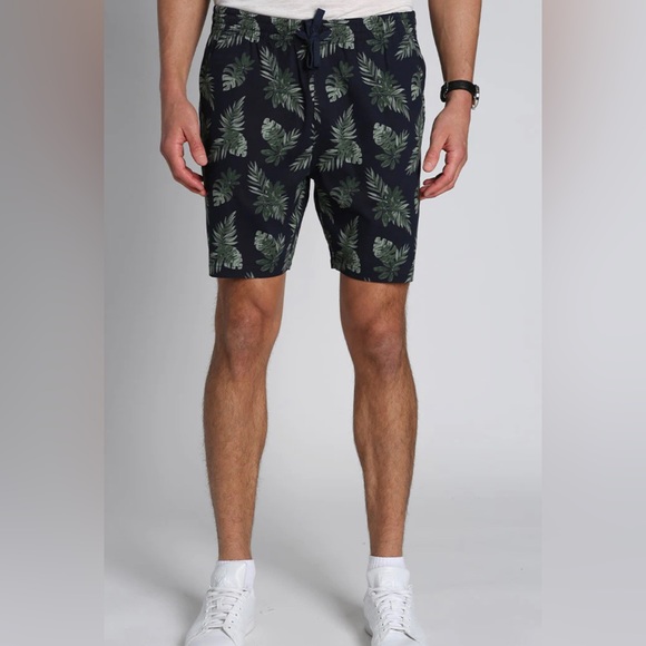 Printed shorts - Picture 6 of 7